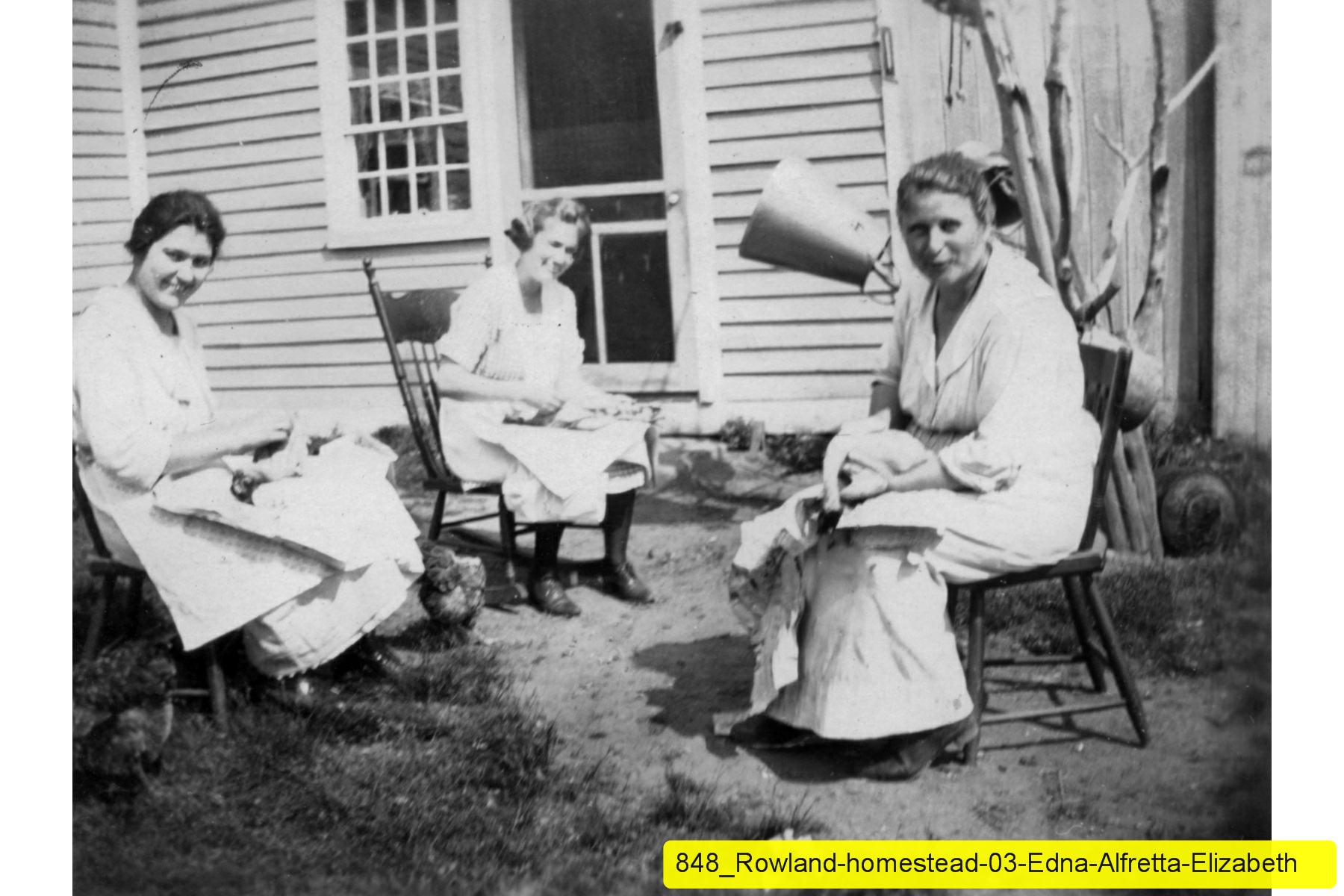 848_rowland-homestead-03-edna-alfretta-elizabeth.jpg