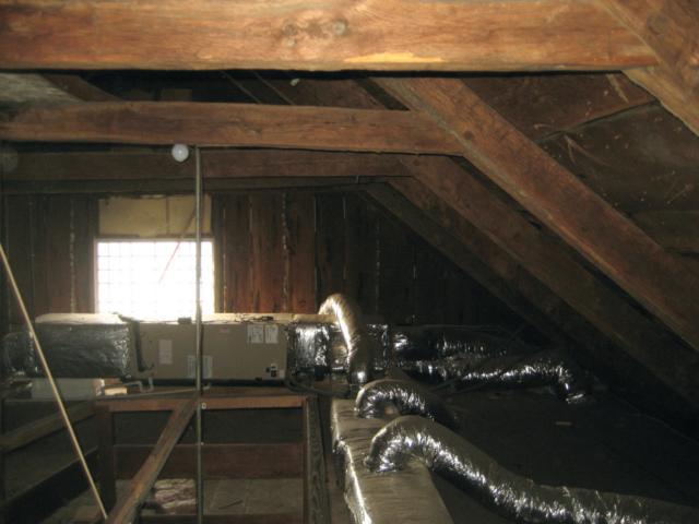 18 Attic of Washband Tavern 10-20-14.jpg