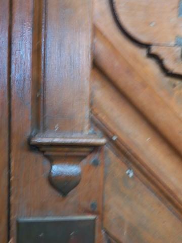 detail-stariwell-front-entry.jpg