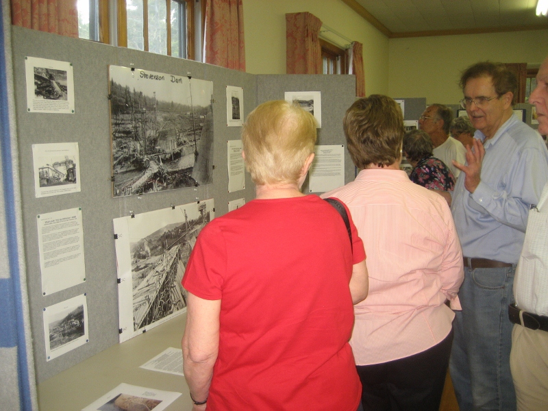 13 John Babina talking with Mary Duane 8-25-12 (800x600).jpg