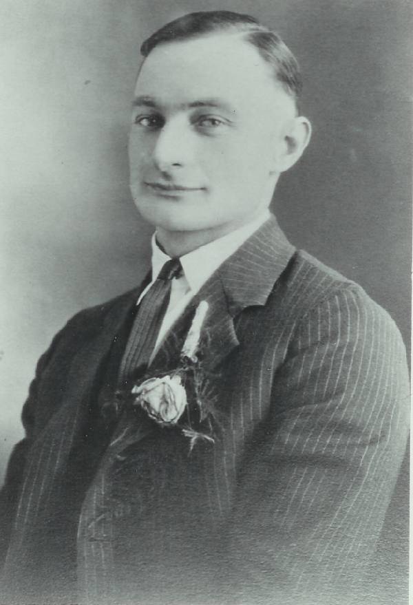 Donald Lester Francis 'Ted' Chatfield, married Eileen Margaret 'Sally' Daly, Wedding picture, May 20, 1924